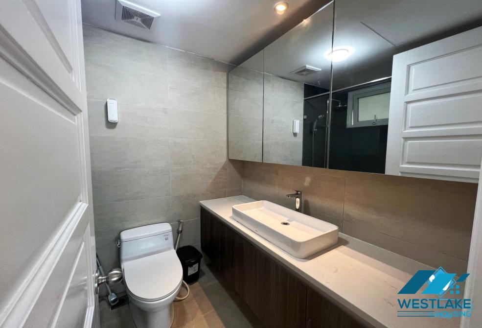 A good quality 04 bedrooms apartment for rent in E4 Tower, Ciputra, Tay Ho, Hanoi