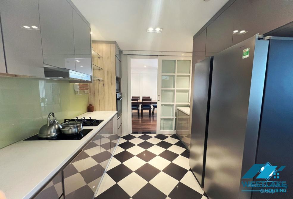A good quality 04 bedrooms apartment for rent in E4 Tower, Ciputra, Tay Ho, Hanoi