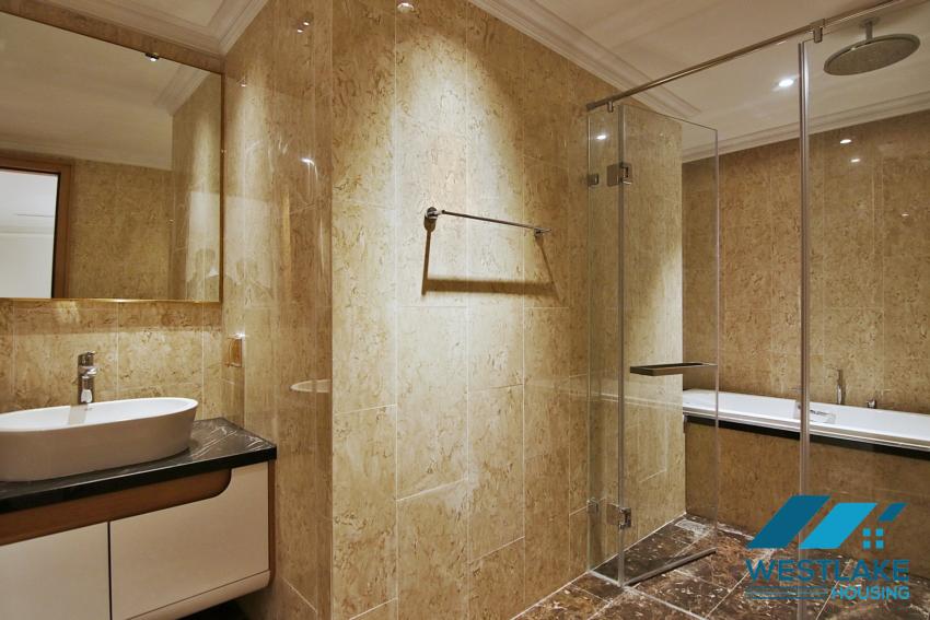  President Suite PENT-HOUSE with grand living room/ reception area. Central location+full services