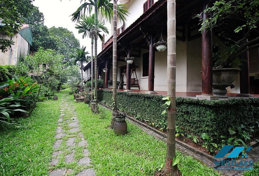Biệt thự ven sông cho thuê tại Ngọc Thụy Long Biên