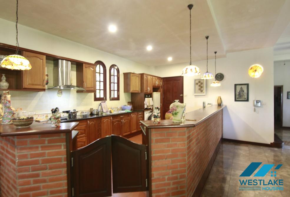 Biệt thự ven sông cho thuê tại Ngọc Thụy Long Biên