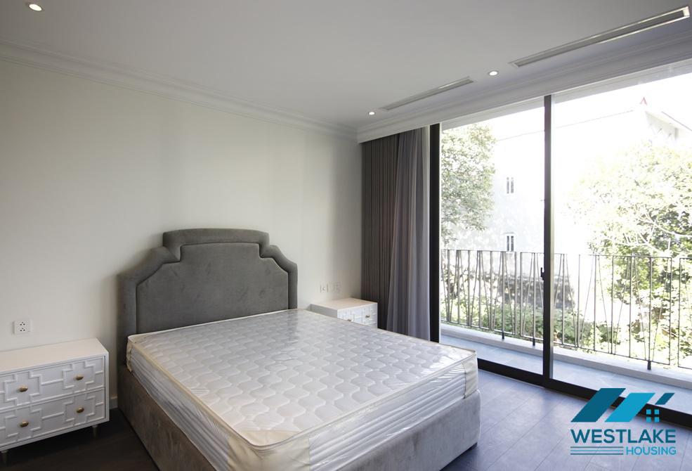 Nhà 4 phòng ngủ hiện đại cho thuê tại quận Long Biên gần trường quốc tế Pháp