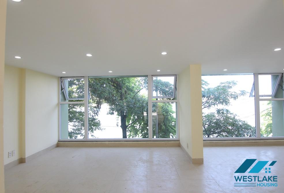 Cho Thuê Văn Phòng 2 San Thông 170m2  View Hồ Tại Trung Tâm Tây Hồ, Hà Nội