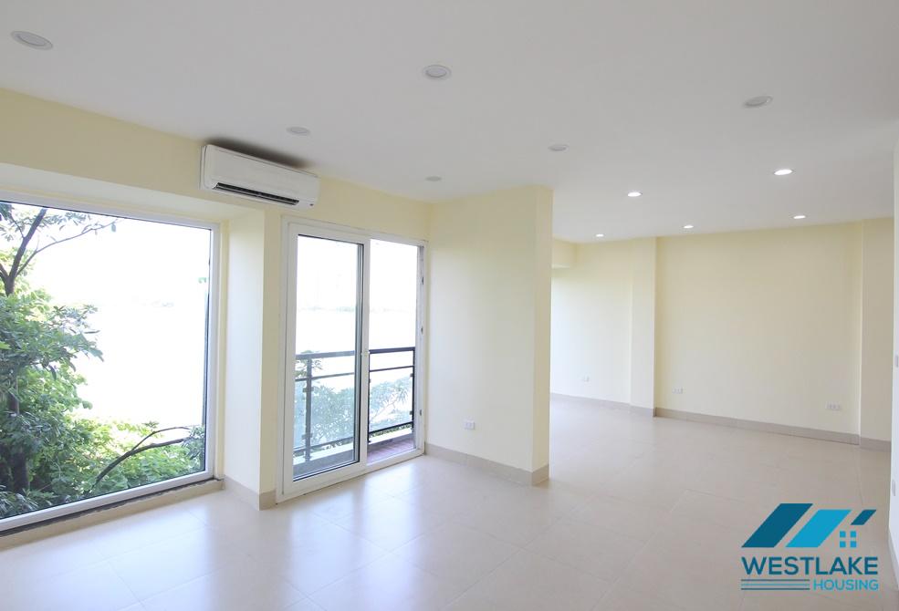 Cho Thuê Văn Phòng 2 San Thông 170m2  View Hồ Tại Trung Tâm Tây Hồ, Hà Nội