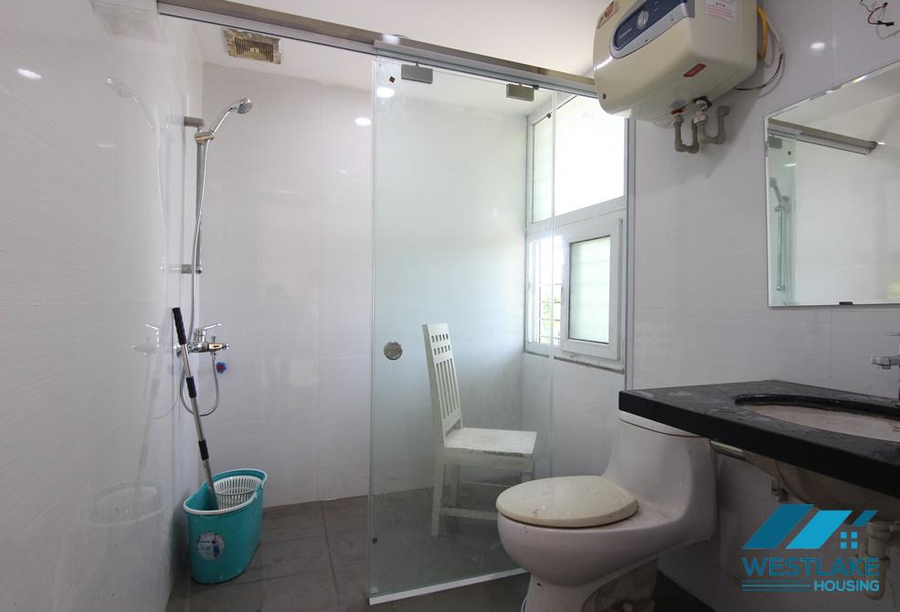 Cho Thuê Văn Phòng 2 San Thông 170m2  View Hồ Tại Trung Tâm Tây Hồ, Hà Nội
