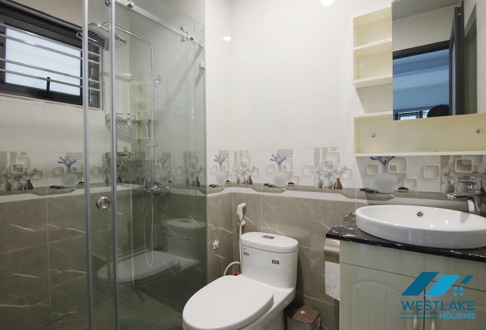 Cho thuê nhà 3 phòng ngủ tại Ngọc Thụy gần trường quốc tế Pháp.