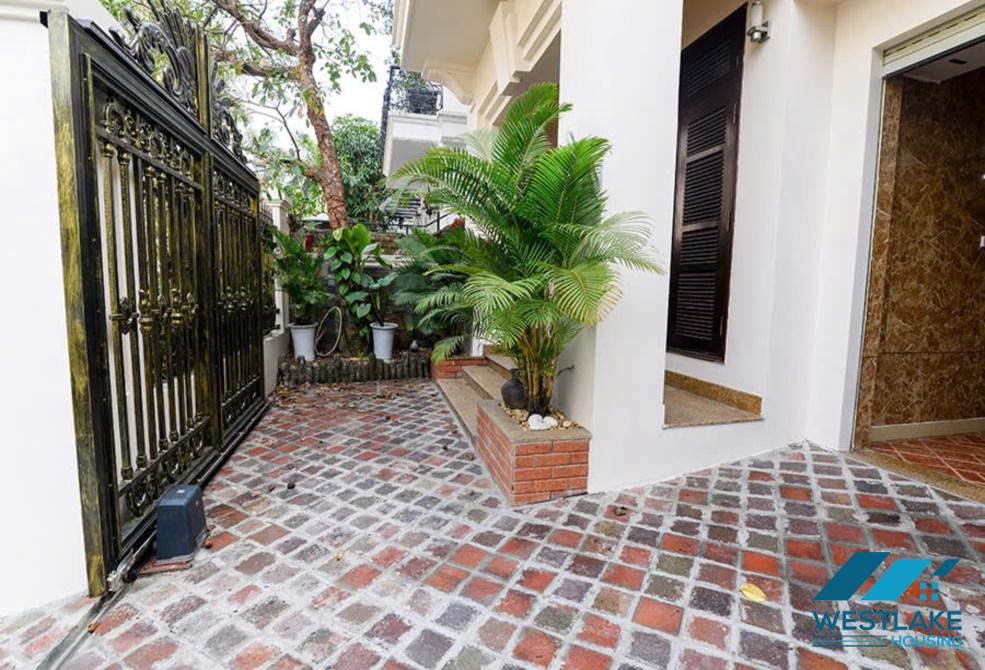 A nice house for rent in C Block, Ciputra compound, Tay Ho, Ha Noi