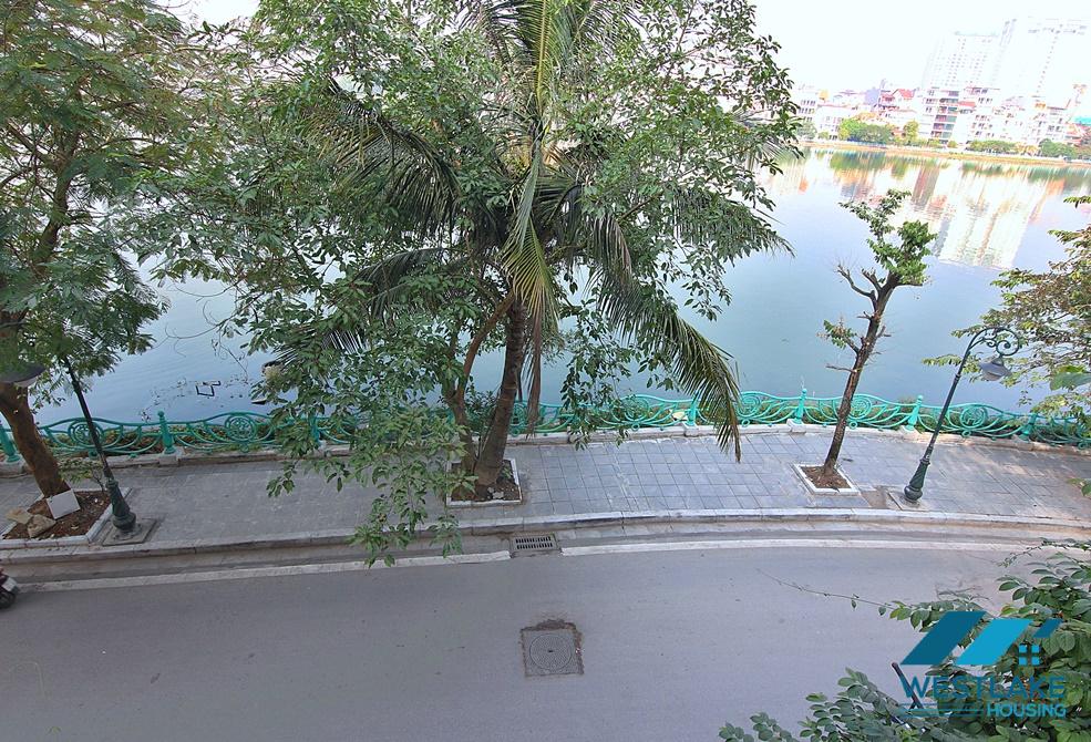 Nice 2 bedrooms apartment for lease in Tu Hoa st, Tay Ho, Hanoi