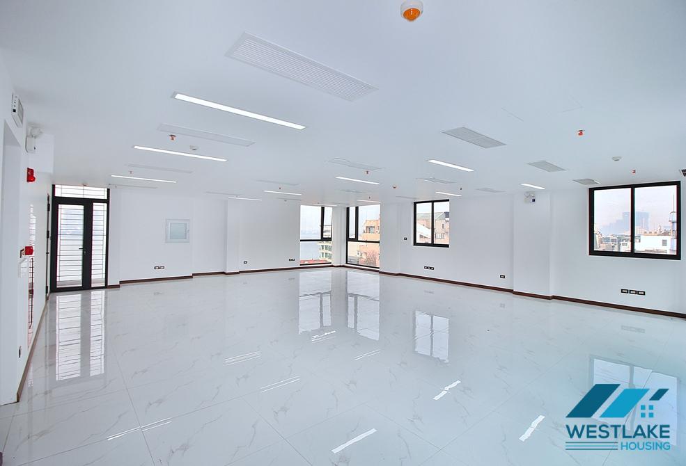 Brand new and spacious an office for rent in Tay Ho, Ha Noi