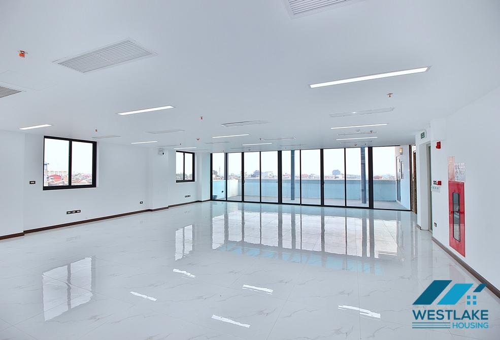 Brand new and spacious an office for rent in Tay Ho, Ha Noi