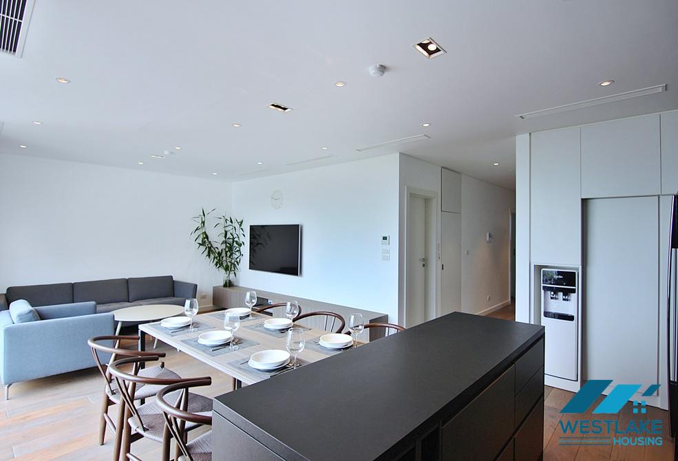 Morden lake view 2 bedrooms for rent in main street To Ngoc Van