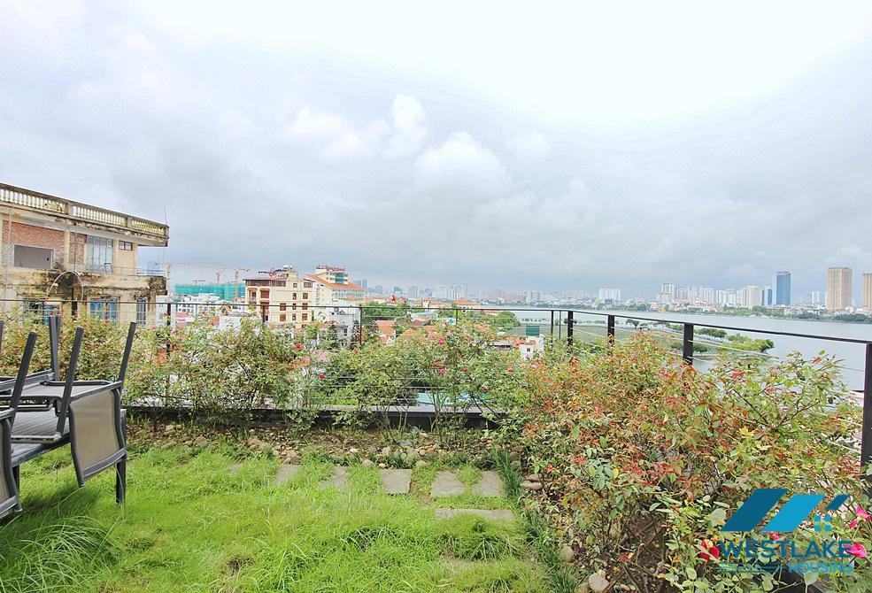 Morden lake view 2 bedrooms for rent in main street To Ngoc Van