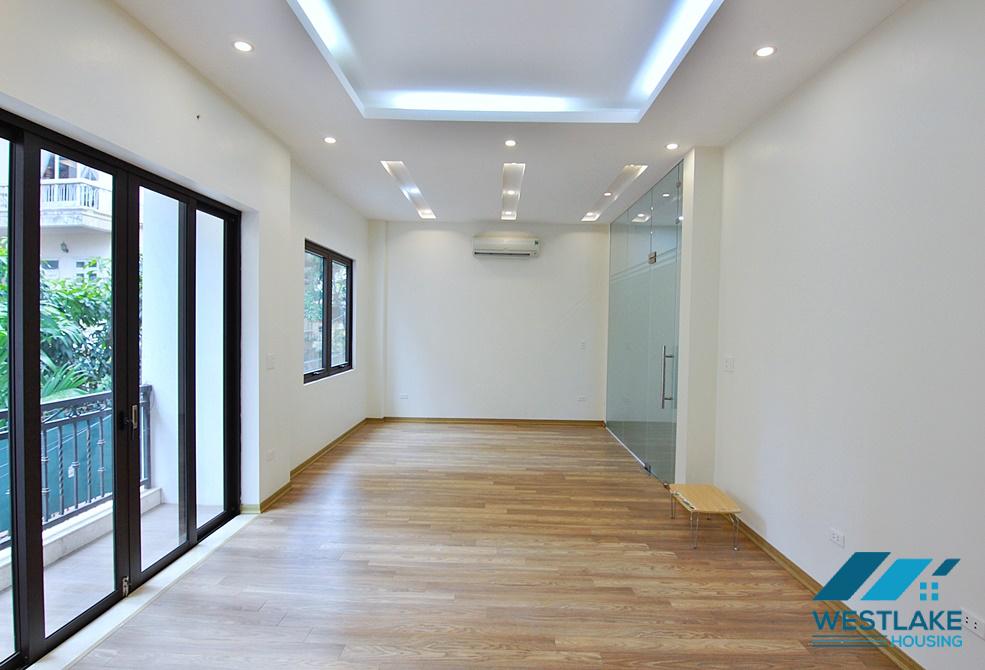 Cho Thuê Văn Phòng Hoặc Cửa Hàng Tại Phố Tô Ngọc Vân, Tây Hồ