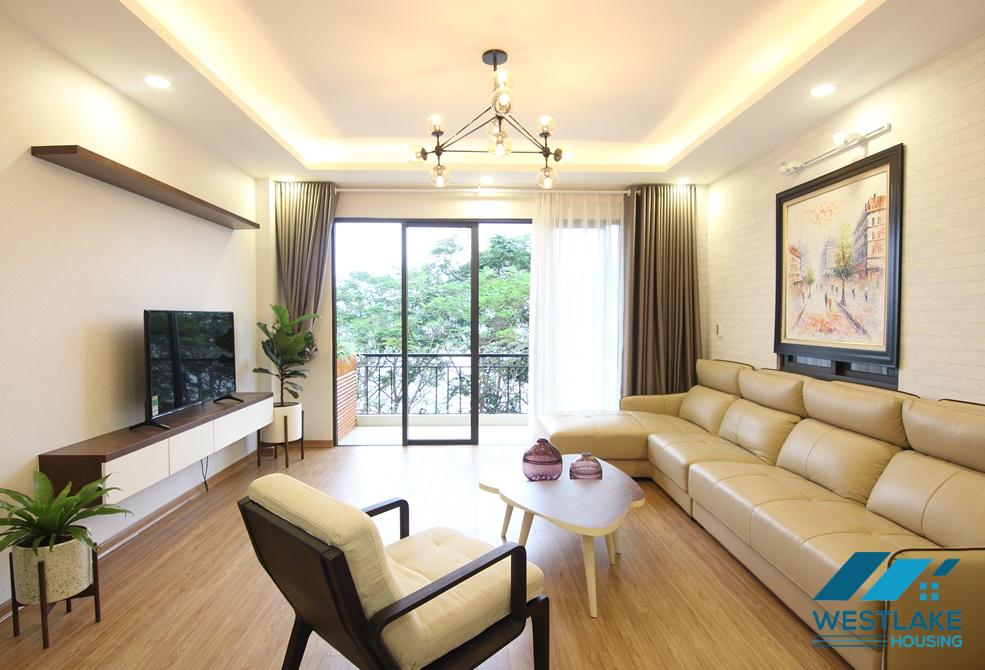 Tay ho lake side spacious 2 bedroom apartment for rent 