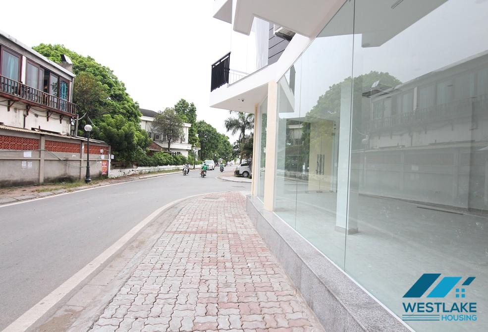 A lakeside office space for rent in Tay ho area