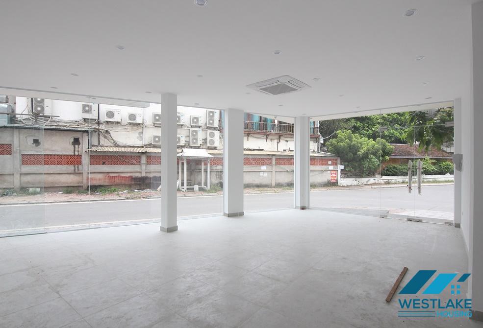 A lakeside office space for rent in Tay ho area