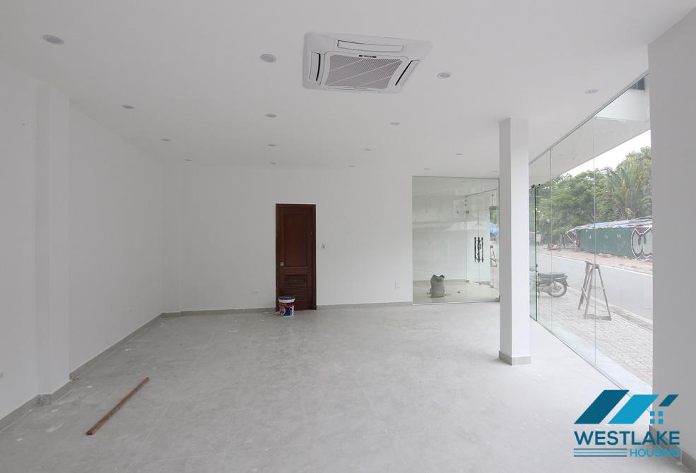 A lakeside office space for rent in Tay ho area