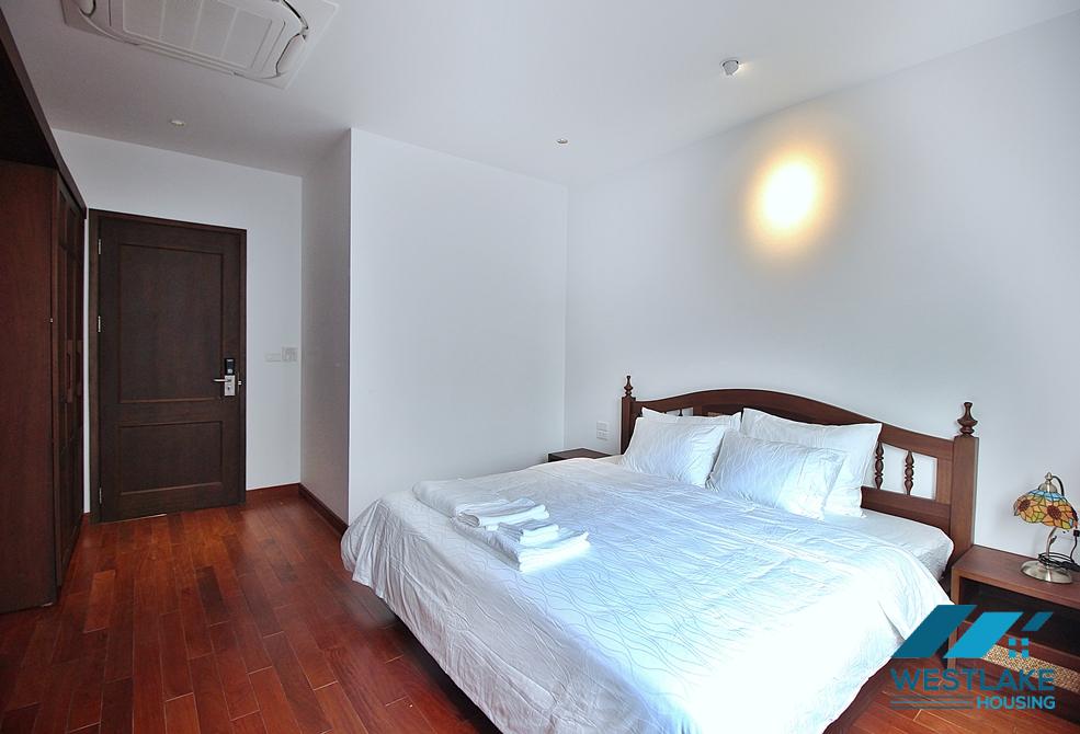 Lake view, new three bedrooms apartment for lease in Tu Hoa st, Tay Ho