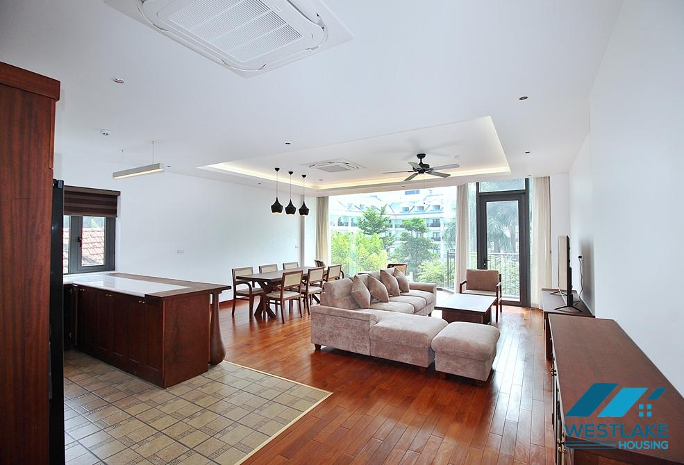 Lake view, new three bedrooms apartment for lease in Tu Hoa st, Tay Ho