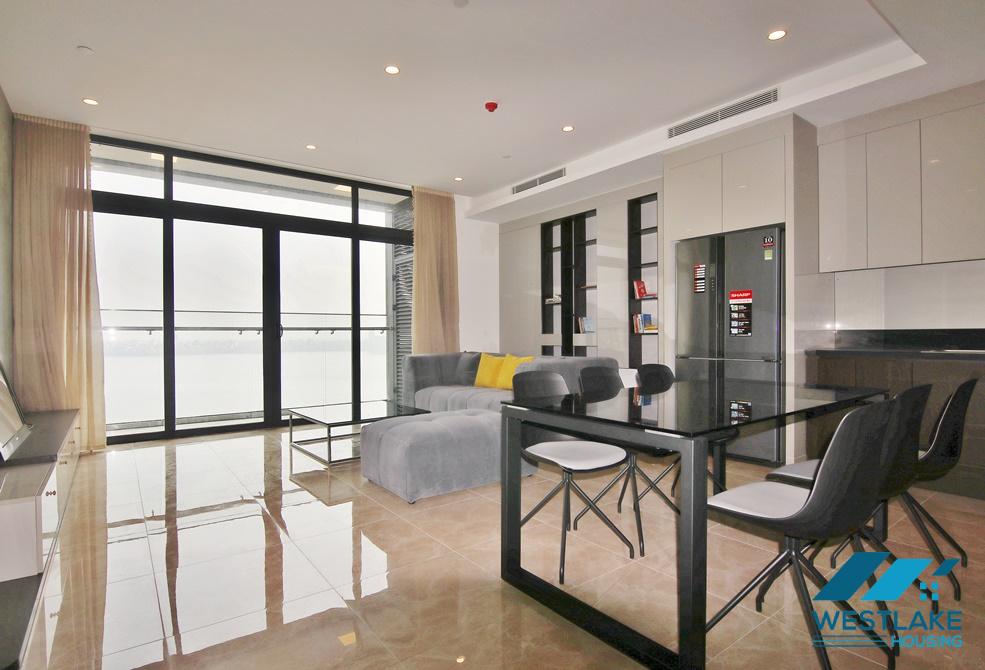 Căn hộ 3 phòng ngủ diện tích lớn toàn bộ view Hồ Tây cho thuê tại Sun Grand City 69B Thụy Khuê