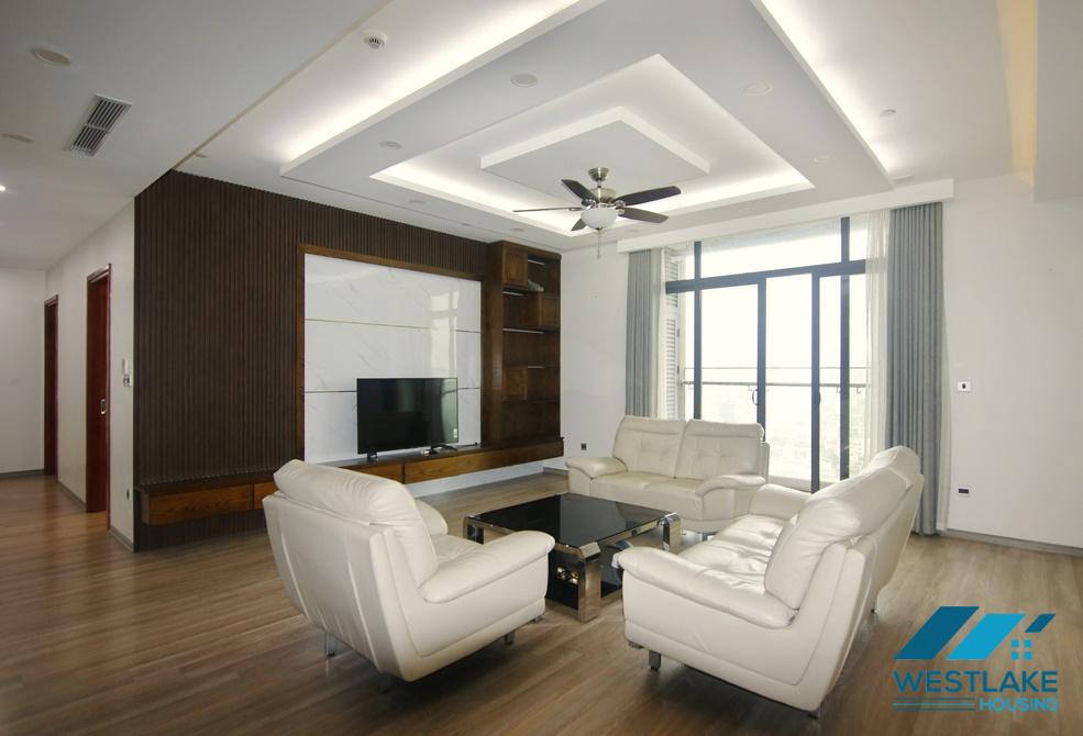 Cho thuê căn hộ 3 phòng ngủ hiện đại tại Sun Plaza, Thụy Khuê, Ba Đình