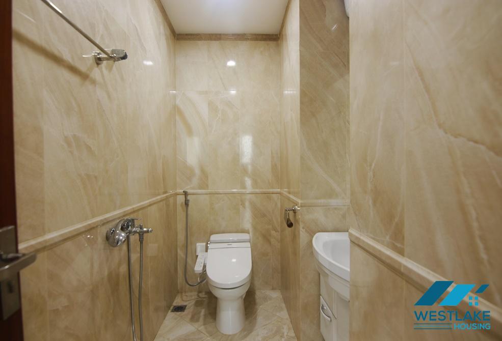 Cho thuê căn hộ 3 phòng ngủ hiện đại tại Sun Plaza, Thụy Khuê, Ba Đình