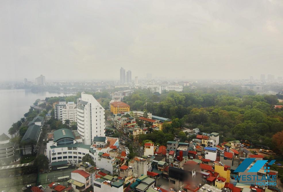 Cho thuê căn hộ 3 phòng ngủ hiện đại tại Sun Plaza, Thụy Khuê, Ba Đình