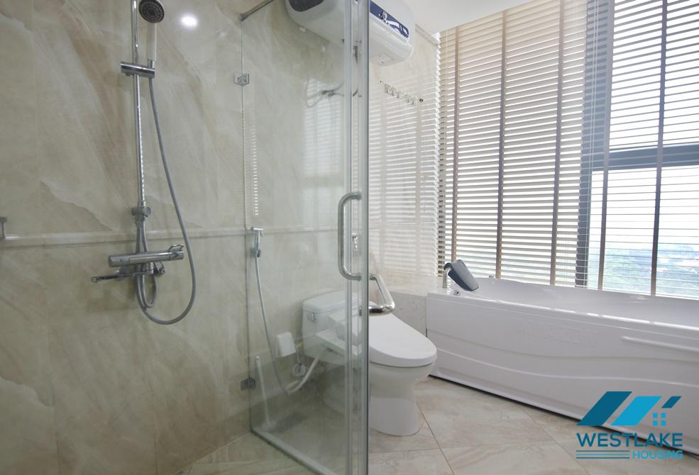 Cho thuê căn hộ 3 phòng ngủ hiện đại tại Sun Plaza, Thụy Khuê, Ba Đình