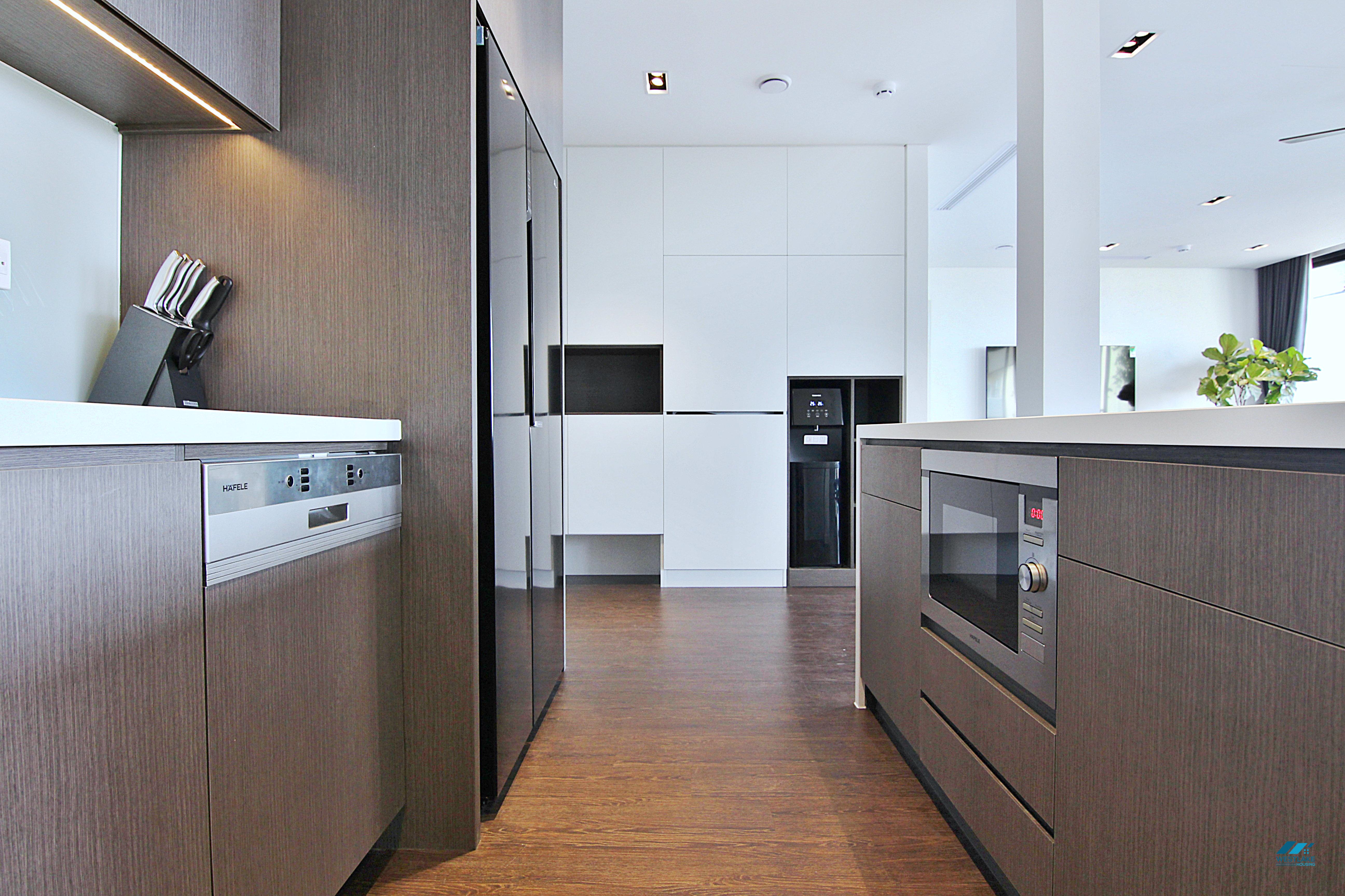 Newly- high end 3 bedroom apartment for rent in Tay Ho