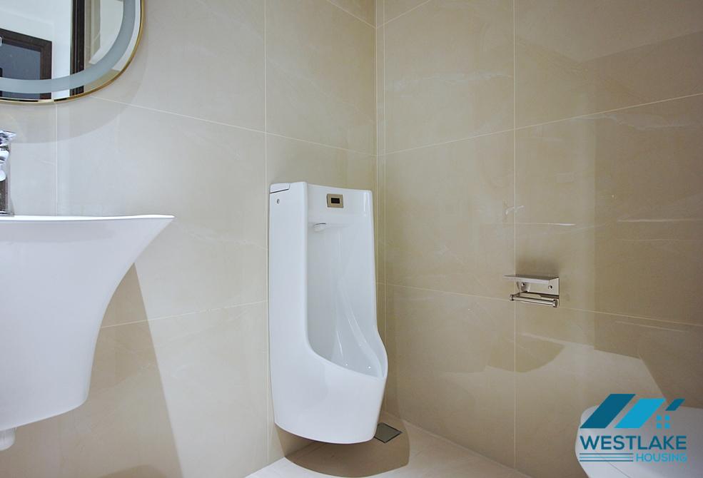 Cho Thuê Văn Phòng Mới Và Rộng Rãi Tại Phố Từ Hoa, Tây Hồ
