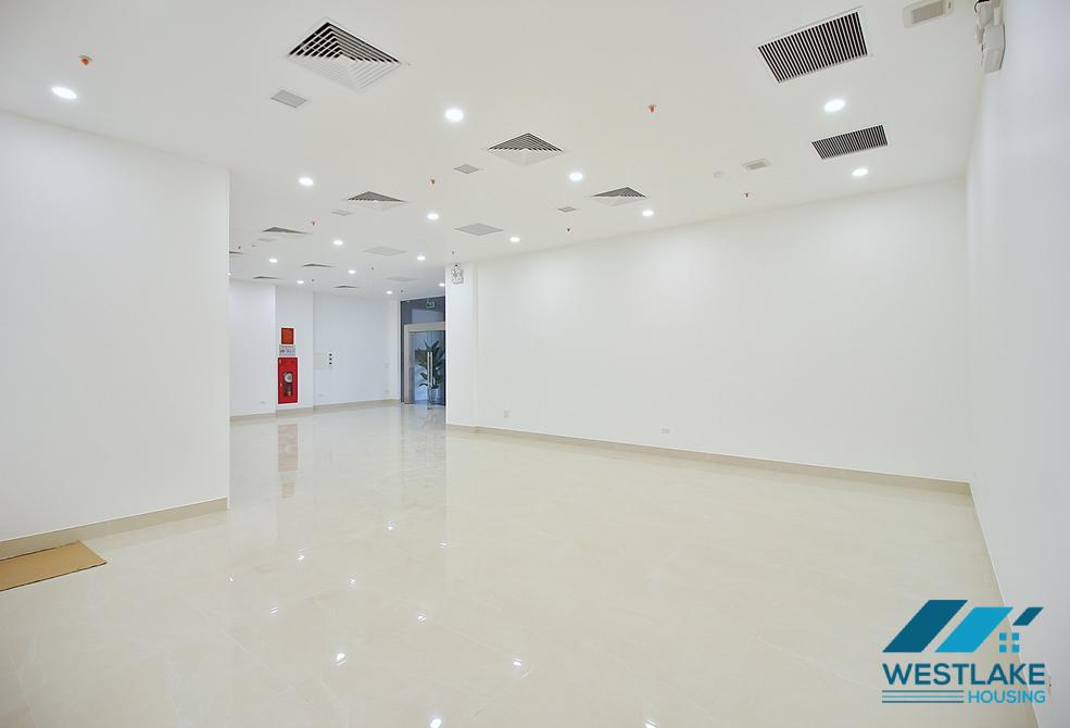 Cho Thuê Văn Phòng Mới Và Rộng Rãi Tại Phố Từ Hoa, Tây Hồ