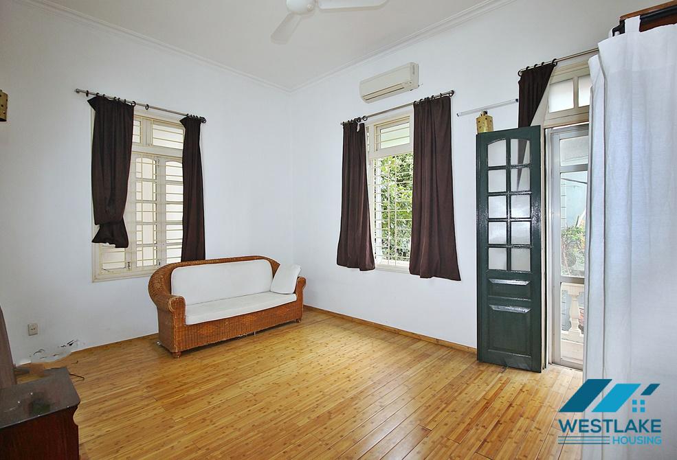 An affordable 4 bedroom house in Tu hoa, Tay ho