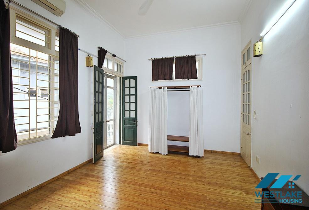 An affordable 4 bedroom house in Tu hoa, Tay ho
