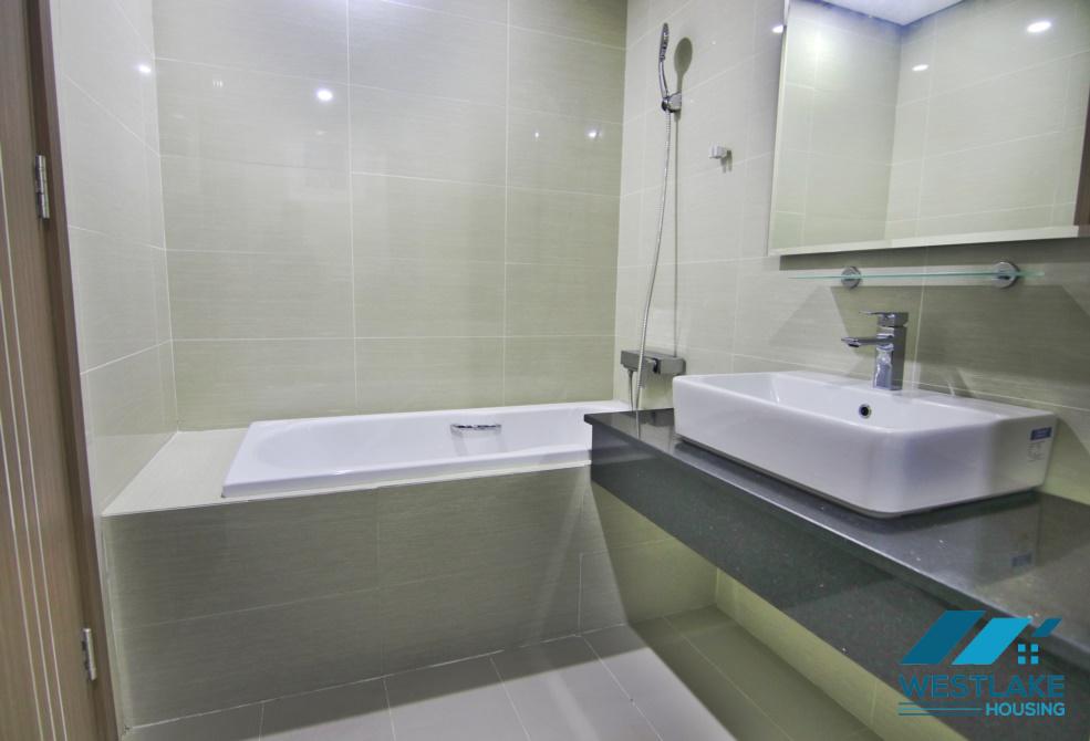 Cho thuê căn hộ 3 phòng ngủ đầy đủ nội thất tại tòa nhà L5, Ciputra