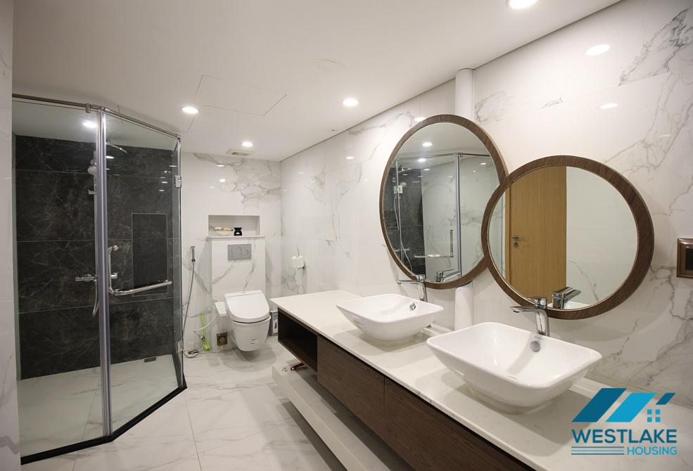 Cho thuê căn hộ 3 phòng ngủ tuyệt đẹp tại Pentstudio, đường Lạc Long Quân