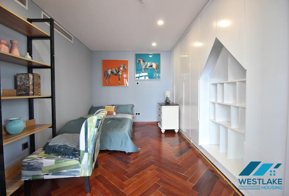 Cho thuê căn hộ 3 phòng ngủ tuyệt đẹp tại Pentstudio, đường Lạc Long Quân