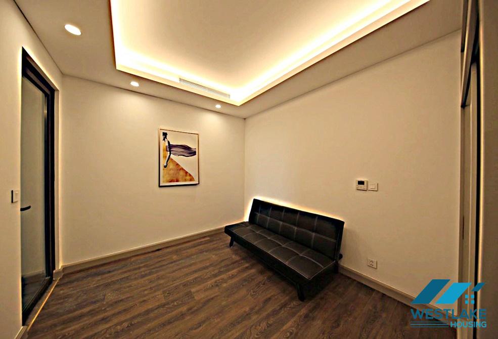 Cho thuê căn hộ 2 phòng ngủ chất lượng cao tại tòa nhà Sun Grand, Thụy Khuê
