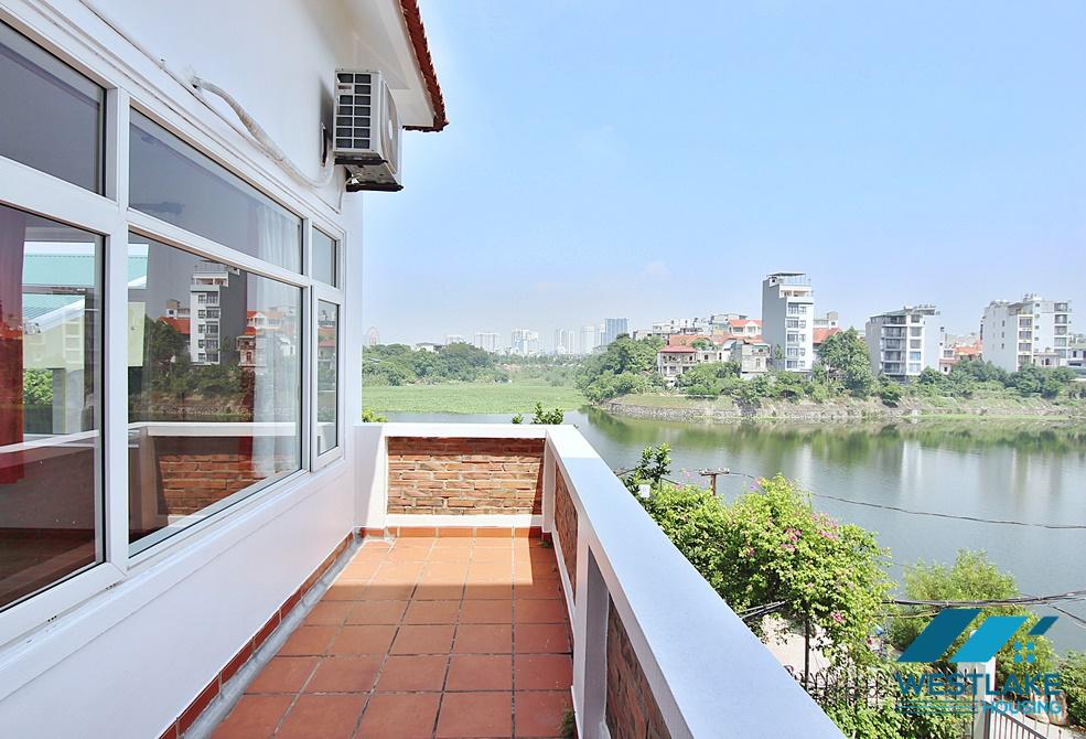 Cho Thuê Biệt Thự 4 Phòng Ngủ, Có Sân Vườn Và Hồ Bơi Rộng Nằm Trong Khu Phố Yên Tĩnh Tại Tây Hồ, Hà Nội