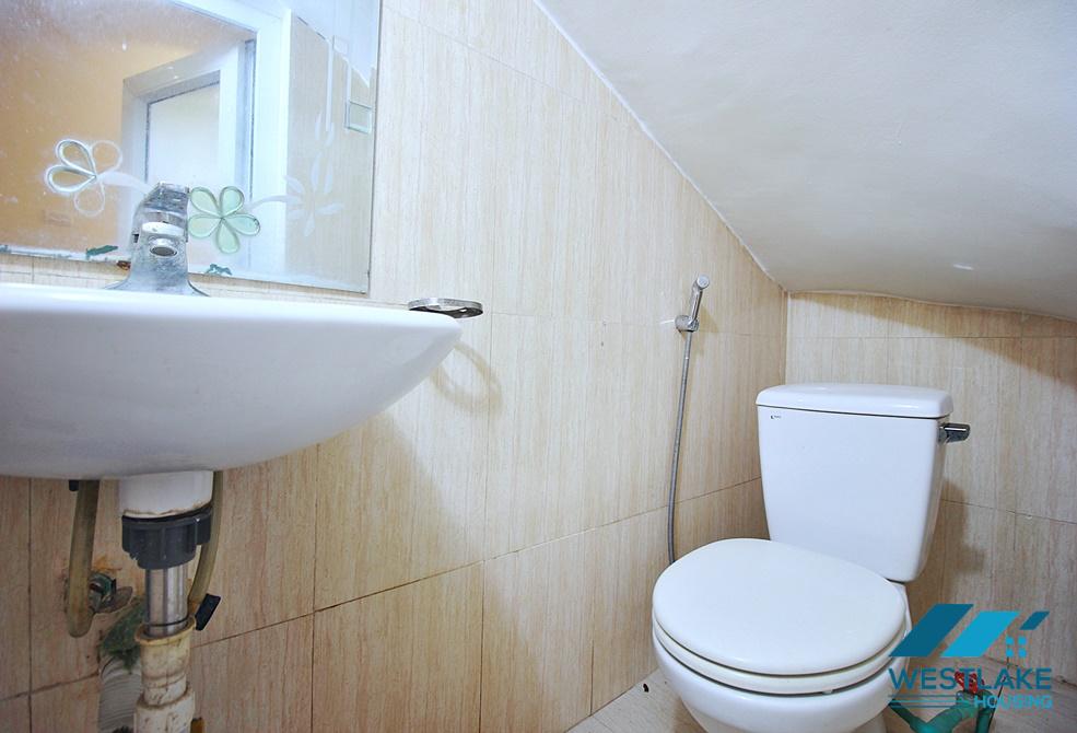 A good 5 bedrooms house for rent in Lac Long Quan street, Tay Ho