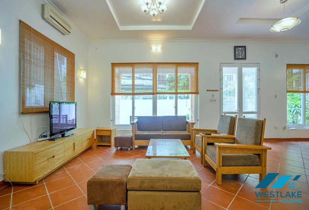 Nhà Đẹp 4 Phòng Ngủ Có Hồ Bơi Ngoài Trời Cho Thuê Tại Tây Hồ, Hà Nội