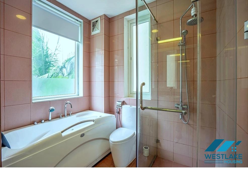 Nhà Đẹp 4 Phòng Ngủ Có Hồ Bơi Ngoài Trời Cho Thuê Tại Tây Hồ, Hà Nội