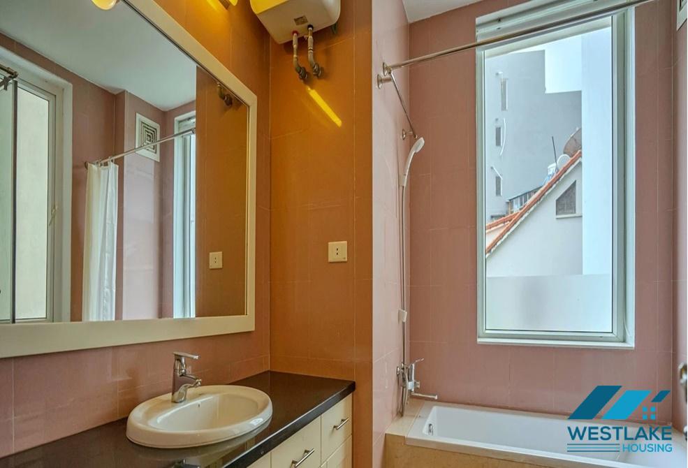 Nhà Đẹp 4 Phòng Ngủ Có Hồ Bơi Ngoài Trời Cho Thuê Tại Tây Hồ, Hà Nội