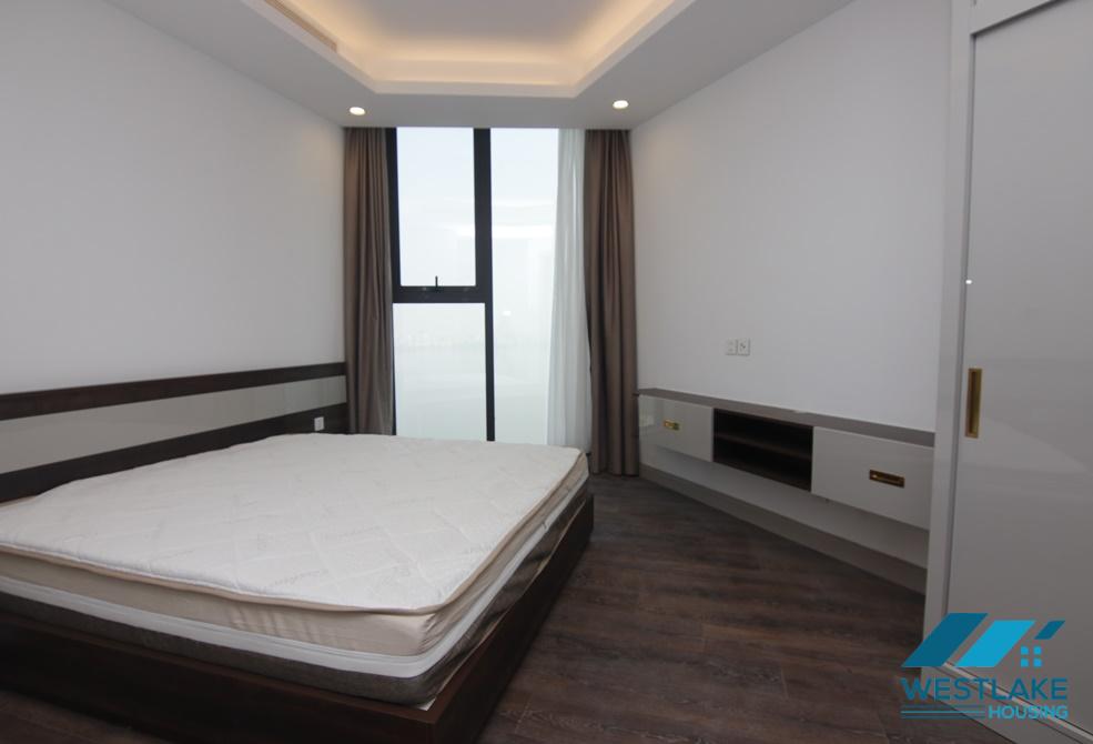 Căn hộ rộng rãi với 4 phòng ngủ cho thuê tại Sun Plaza, Thụy Khuê