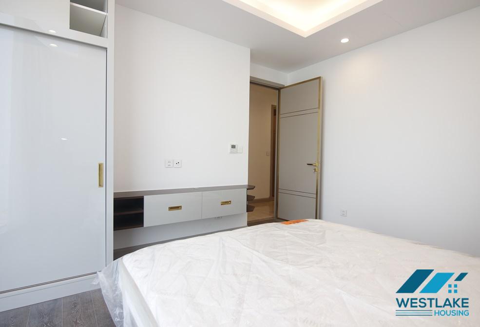 Căn hộ rộng rãi với 4 phòng ngủ cho thuê tại Sun Plaza, Thụy Khuê