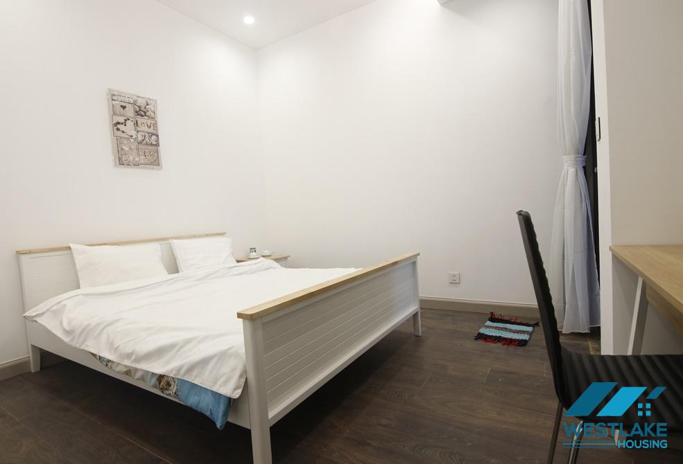 Cho thuê căn hộ cao cấp 2 phòng ngủ tại Sun Grand City Thụy Khuê