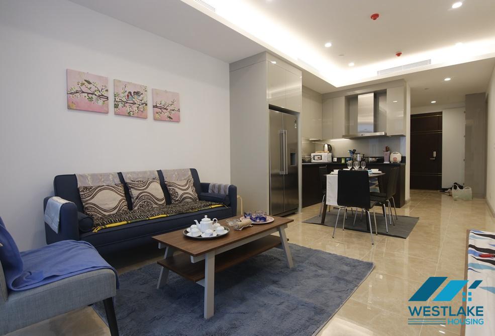 Cho thuê căn hộ cao cấp 2 phòng ngủ tại Sun Grand City Thụy Khuê