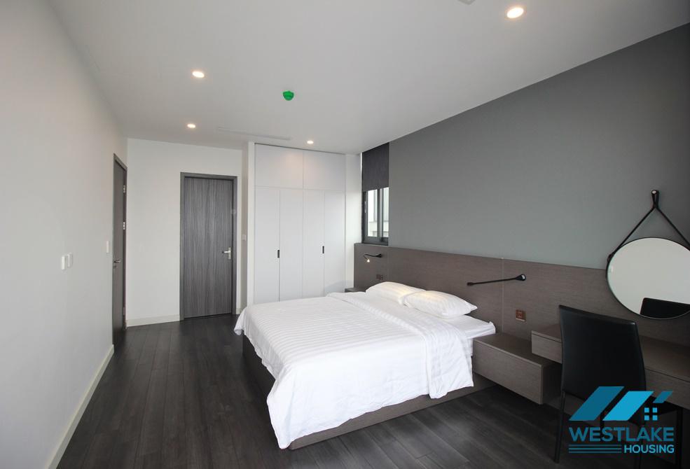 Brand new and lake view 3 beds apartment for rent in Tay Ho area