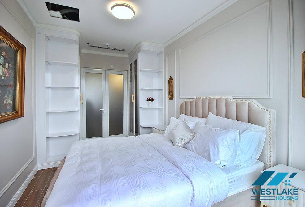 Lake view and luxurious 4 beds apartment for rent in Xuan Dieu st, Tay Ho