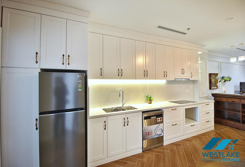 Lake view and luxurious 4 beds apartment for rent in Xuan Dieu st, Tay Ho