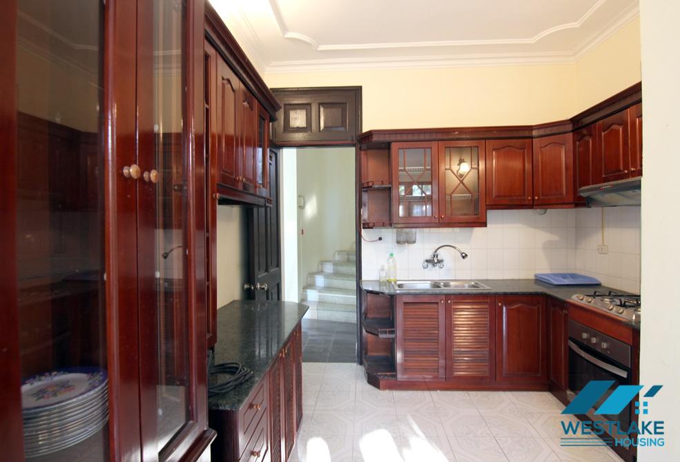 A 3 bedroom house with lake view for rent in Tay ho